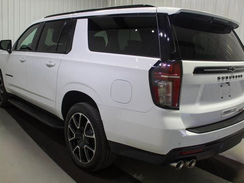 Used 2023 Chevrolet Suburban RST w/ Sport Performance Package image 4