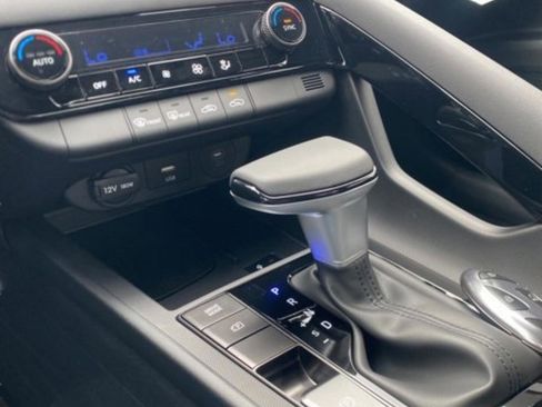 New 2026 Hyundai Elantra Sport FWD image 25