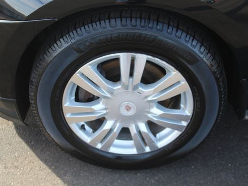 Used 2011 Cadillac SRX Luxury image 27