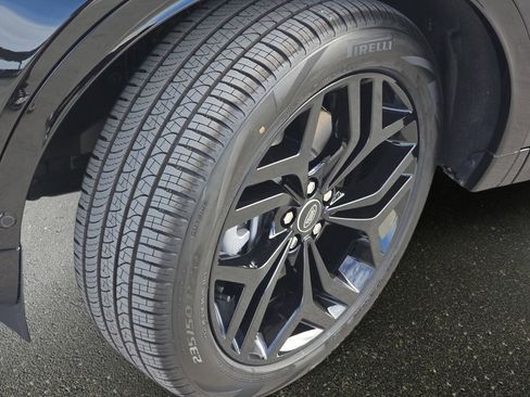 New 2026 Land Rover Discovery Sport Landmark image 33