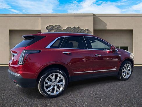 Used 2018 Cadillac XT5 Premium Luxury image 3
