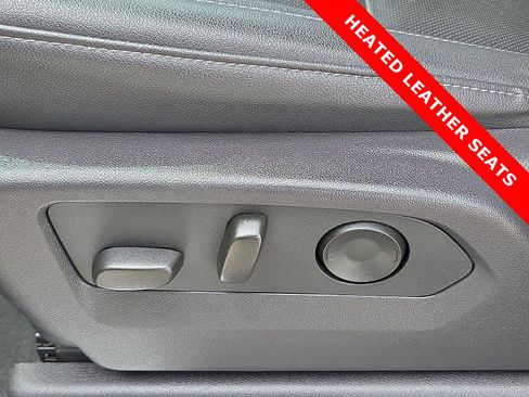 Used 2024 GMC Sierra 1500 SLT AWD/4WD image 14