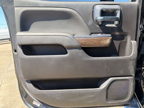 Used 2017 GMC Sierra 3500 Denali w/ Duramax Plus Package image 24