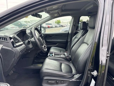 Used 2023 Honda Odyssey Touring image 17