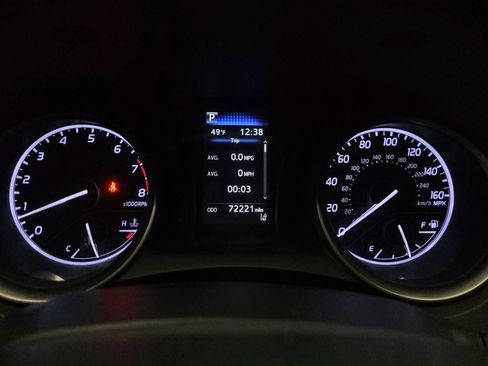 Used 2022 Toyota Camry SE image 23