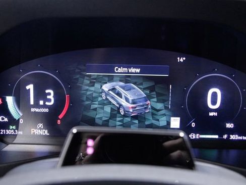 Used 2025 Ford Explorer ST-Line w/ ST-Line Street Pack image 26