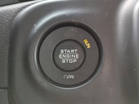 Used 2019 Jeep Wrangler Unlimited Sport S image 28