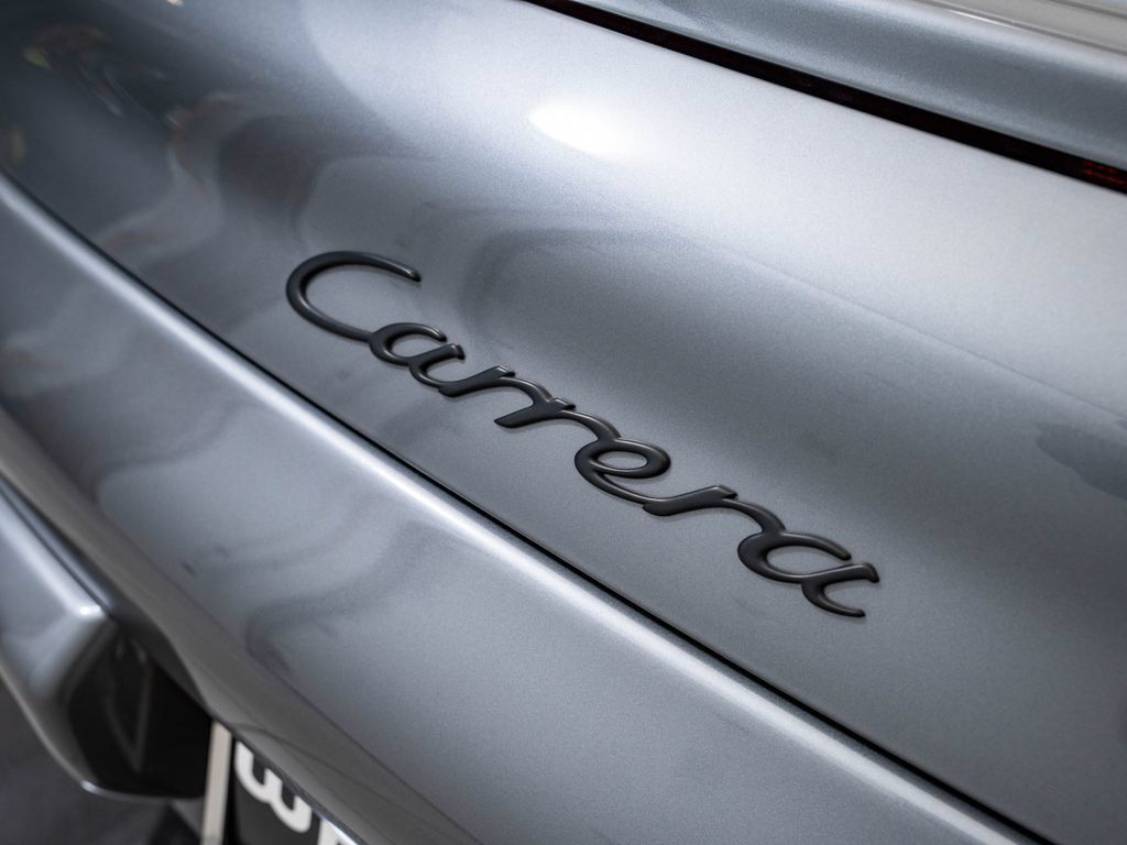 Used 2002 Porsche 911 Carrera RWD image 19