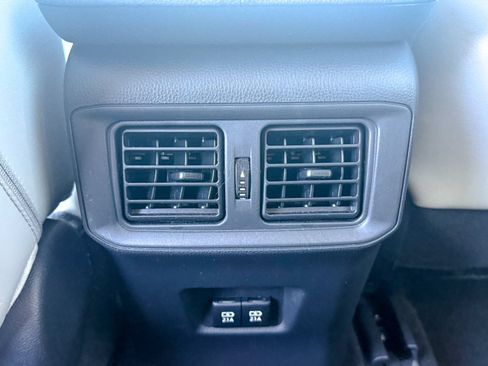Used 2019 Toyota RAV4 Limited w/ Cold Weather Package AWD/4WD image 23