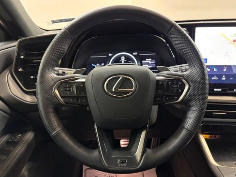 Used 2025 Lexus TX 500h AWD w/ Technology Package image 15