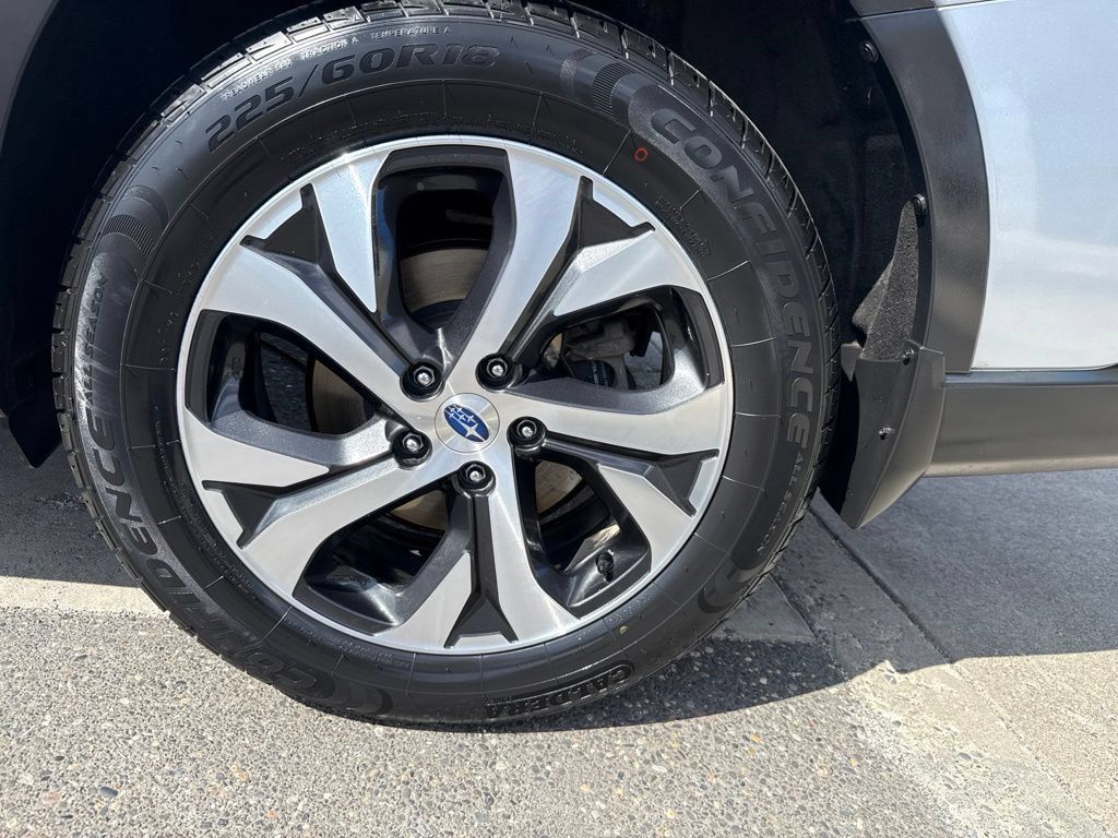 Used 2020 Subaru Outback Limited AWD/4WD image 19