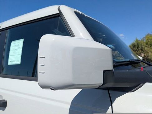 New 2026 Ford Bronco Outer Banks w/ Sasquatch Package AWD/4WD image 13