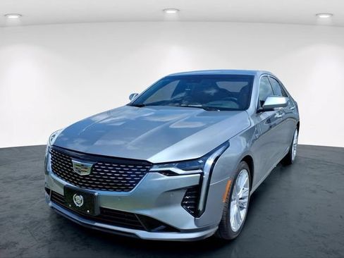 Used 2025 Cadillac CT4 Premium Luxury RWD image 4