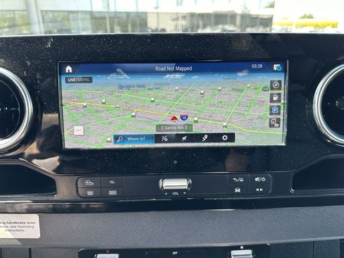 Used 2020 Mercedes-Benz Sprinter 4500 image 38