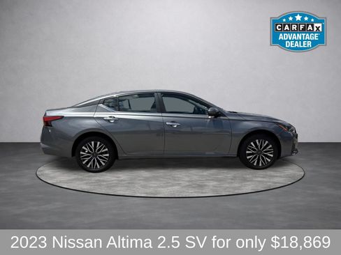 Used 2023 Nissan Altima 2.5 SV w/ SV Premium Package AWD/4WD image 2