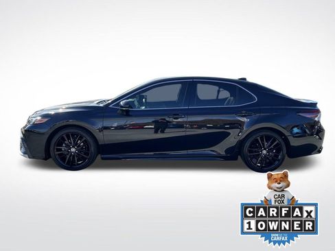 Used 2022 Toyota Camry XSE image 7