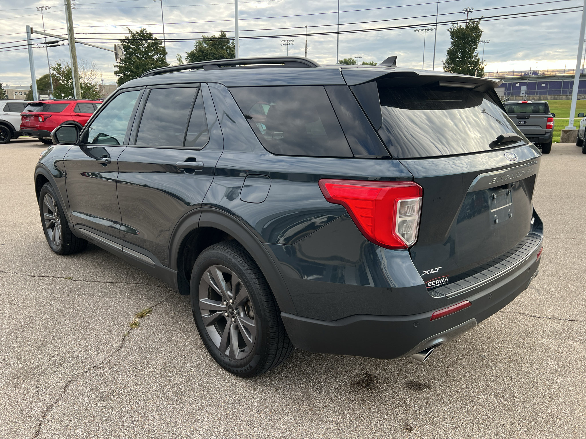 Used 2023 Ford Explorer XLT w/ Equipment Group 202A AWD/4WD image 8