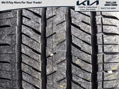 Used 2024 Subaru Crosstrek 2.0i Premium w/ Crosstrek Mirror Package image 29