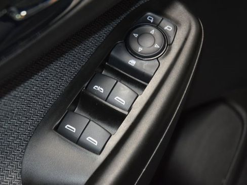 Used 2023 Chevrolet TrailBlazer LT w/ Convenience Package image 44