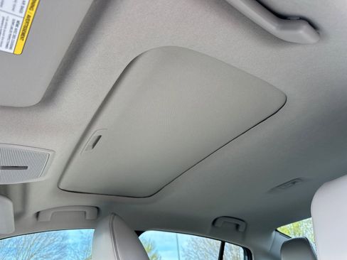 New 2026 Nissan Sentra SL w/ Floor Mat Package FWD image 31