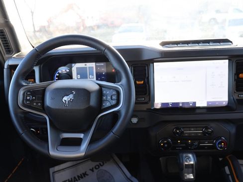 Used 2024 Ford Bronco Badlands image 21