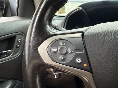 Used 2019 Chevrolet Colorado Z71 w/ Z71 Midnight Edition AWD/4WD image 14