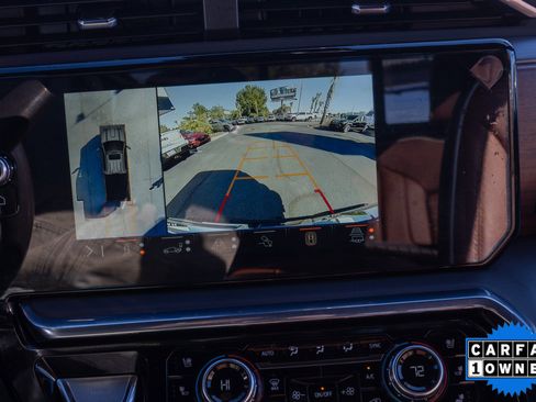 Used 2024 GMC Sierra 2500 Denali Ultimate image 16