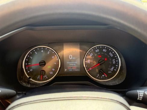 Certified 2021 Toyota RAV4 XLE FWD image 22
