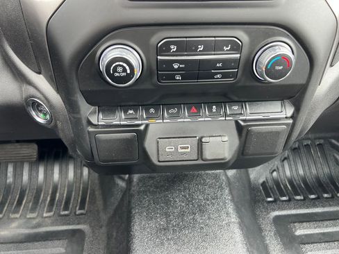 Used 2025 Chevrolet Silverado 1500 W/T RWD image 14