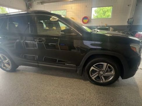 Certified 2021 GMC Terrain SLT w/ LPO, Dark Accent Package AWD/4WD image 9