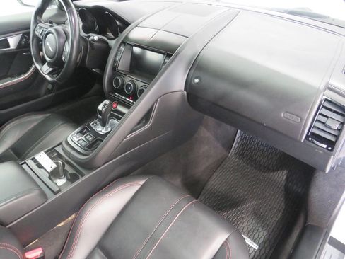 Used 2016 Jaguar F-TYPE S image 9