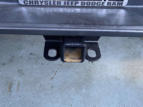 Used 2022 Jeep Gladiator Sport AWD/4WD image 10