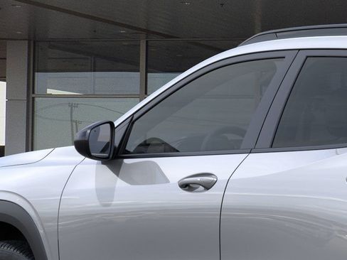 New 2026 Chevrolet Trax LT w/ Driver Confidence Package image 12