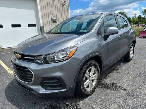 Used 2020 Chevrolet Trax LS FWD image 8