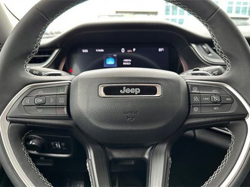 Certified 2023 Jeep Grand Cherokee L Laredo w/ Trailer Tow Group (B) image 24