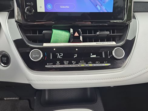 Used 2023 Toyota Corolla SE FWD image 17