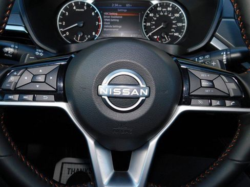 Used 2025 Nissan Altima 2.5 SR image 29