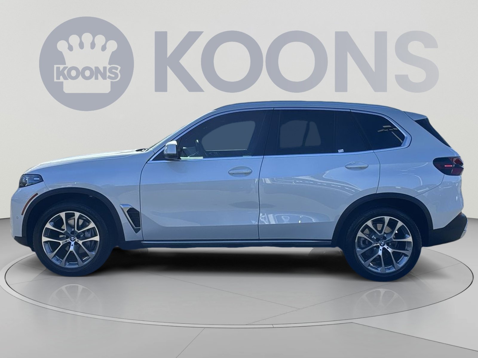 Used 2024 BMW X5 xDrive40i w/ Premium Package AWD/4WD image 7