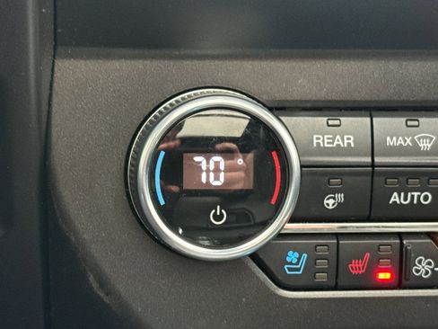 Used 2021 Ford Expedition Max Limited image 27