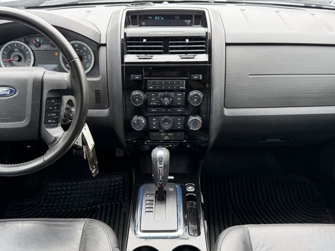 Used 2010 Ford Escape Limited AWD/4WD image 15