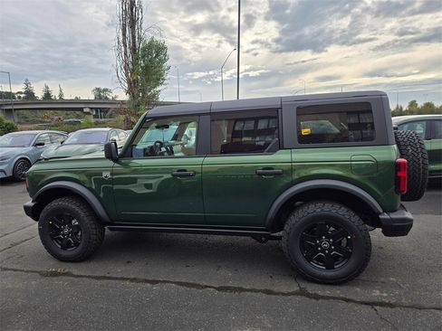 New 2025 Ford Bronco Big Bend w/ Black Diamond Package image 8