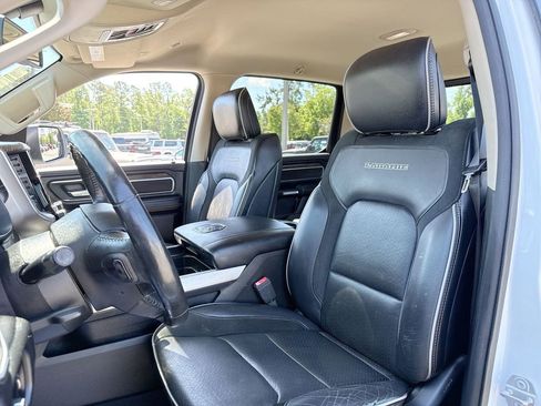Used 2020 RAM 1500 Laramie AWD/4WD image 9