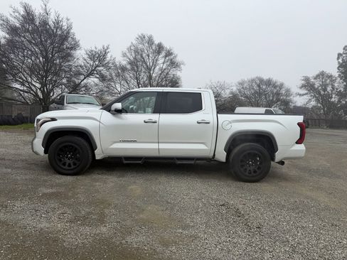 Used 2022 Toyota Tundra Limited image 2