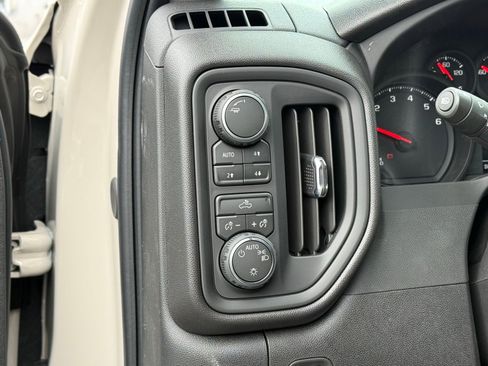 New 2026 Chevrolet Silverado 1500 Custom Trail Boss AWD/4WD image 31