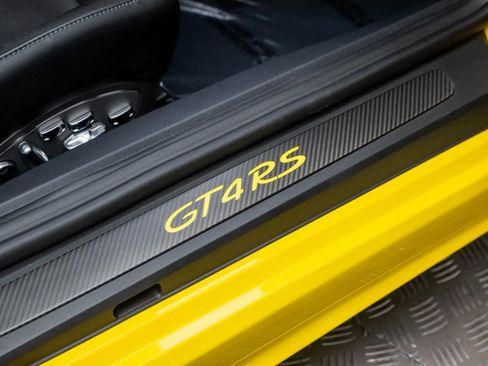 Used 2024 Porsche 718 Cayman GT4 RS image 37