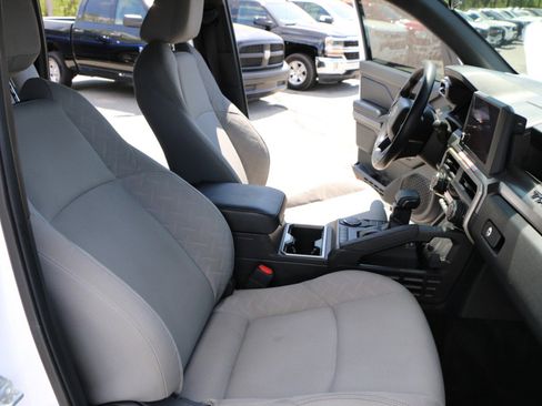 Used 2025 Toyota Tacoma SR5 RWD image 26