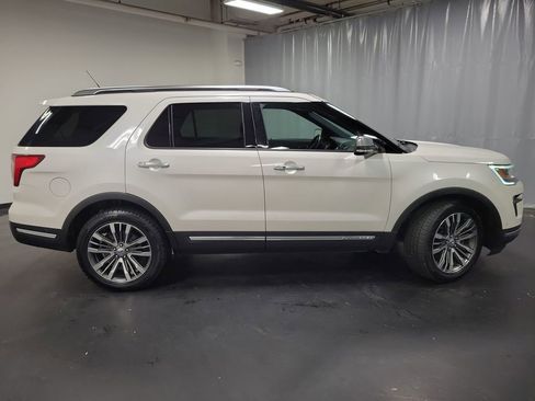 Used 2018 Ford Explorer Platinum AWD/4WD image 11