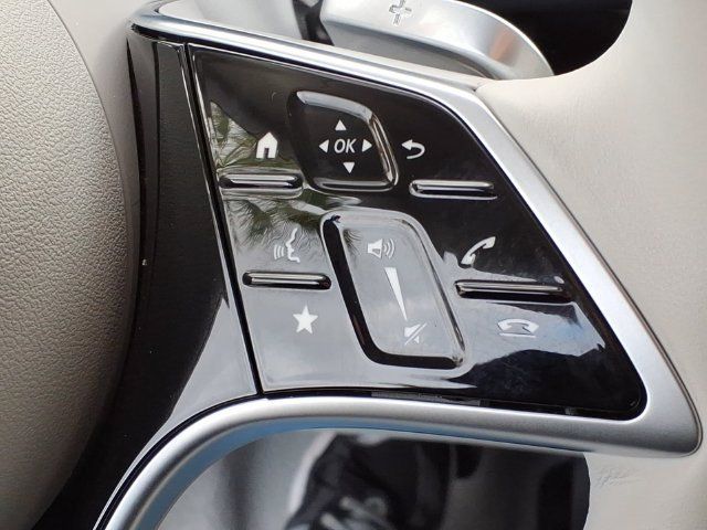 Used 2023 Mercedes-Benz EQS 580 4MATIC SUV image 10