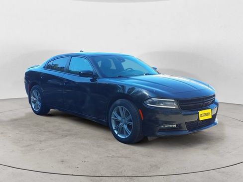 Used 2016 Dodge Charger SXT w/ AWD Premium Group image 3
