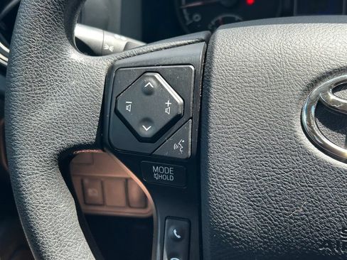 Used 2023 Toyota Tacoma SR AWD/4WD image 33